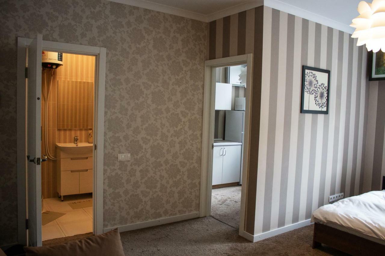Charming City Center Flat L Self Check-In Kiev Buitenkant foto